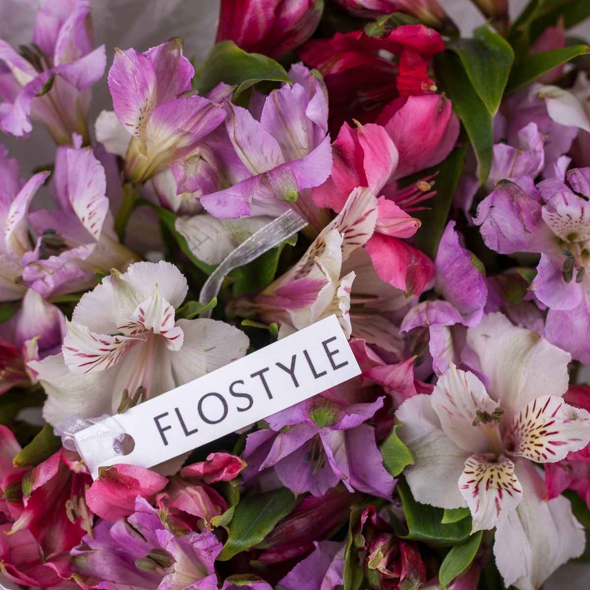 buket iz 15 alstromerij 9